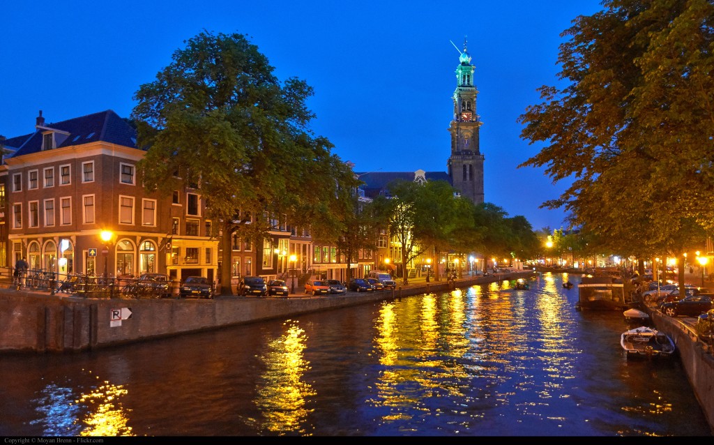 Amsterdam at dusk. (Flickr - Moyan Brenn)