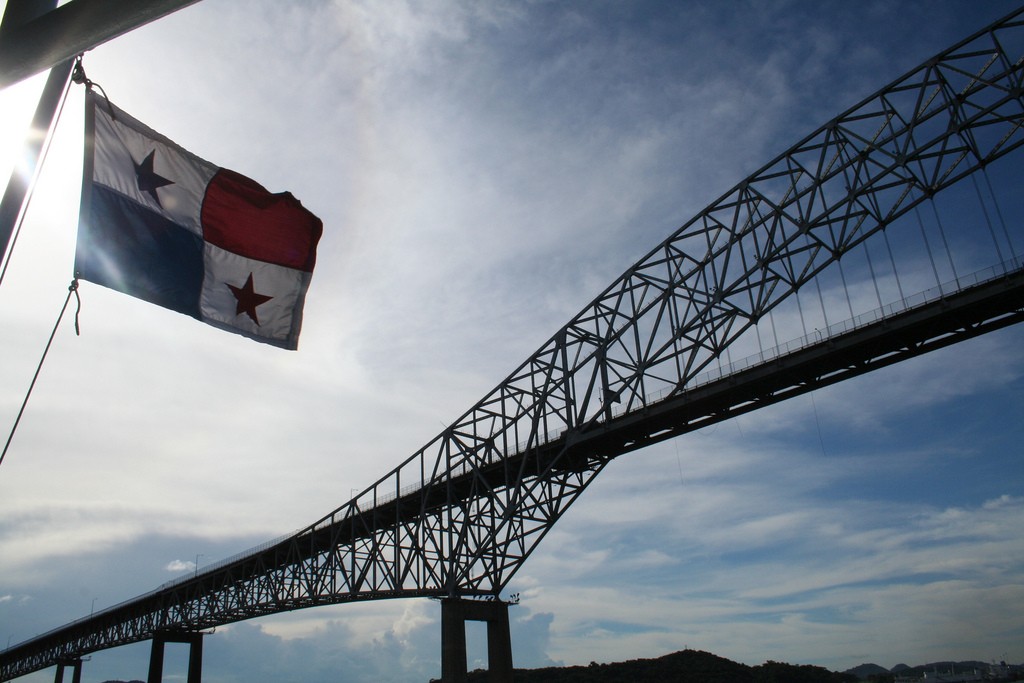 Panama Flag (Source: Wikimedia Commons)