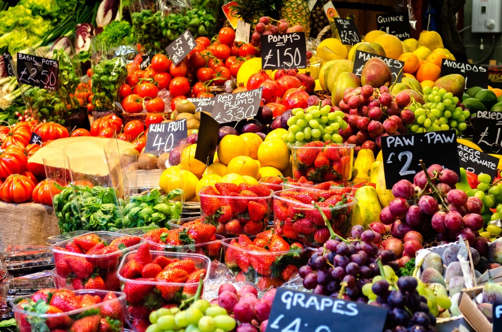 Fruit and Veg in London's Borough Market (Flickr -Garry Knight)